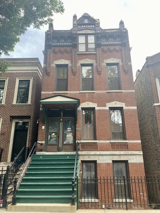 Primary Photo - 1625 N Wood St
