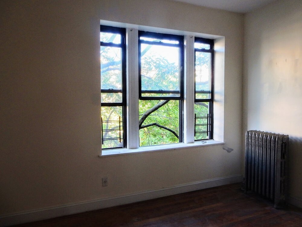 Building Photo - 352 Saint Johns Pl