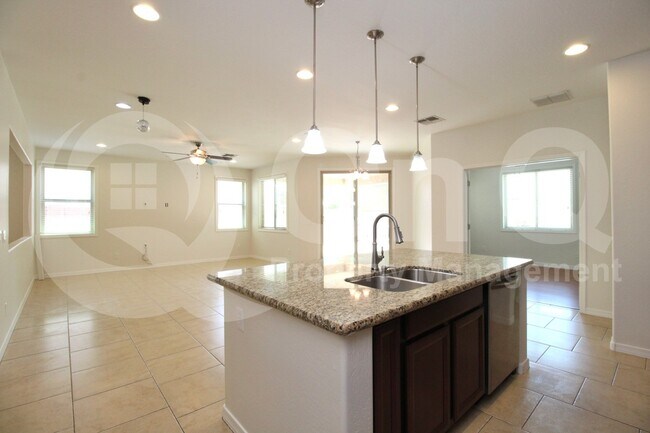 Foto del edificio - 4270 N 180th Ln