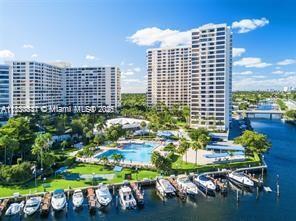 Foto principal - 2500 Parkview Dr