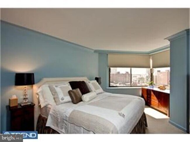 Building Photo - 210 W Rittenhouse Square