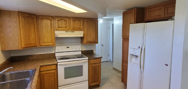 Foto del edificio - 7525 Fox Hollow Dr
