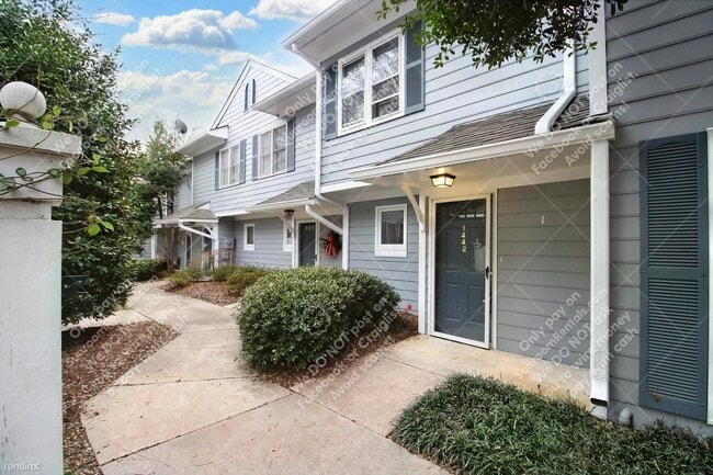 Building Photo - 2 br, 2.5 bath Townhome - 1442 Barton Pl Dr
