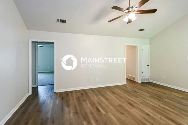 Foto del edificio - 4 Bedroom Pet-Friendly Home in MILLINGTON,...