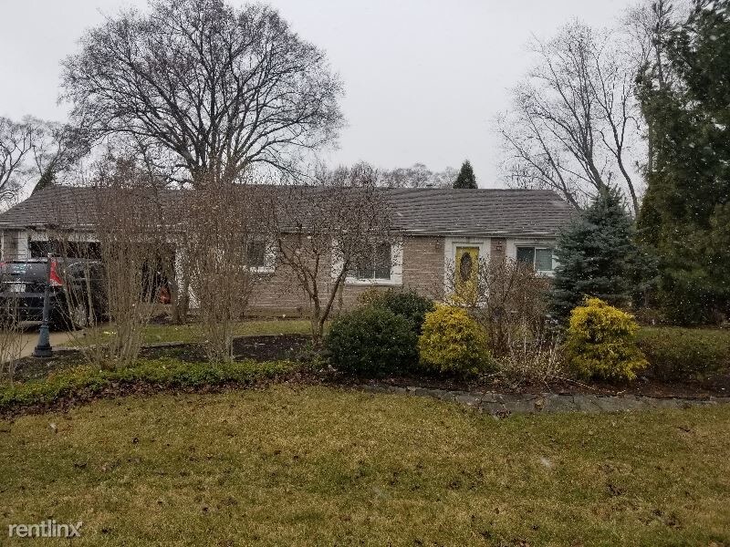 Primary Photo - 3 br, 2 bath House - 485 E Bluebonnet Lane