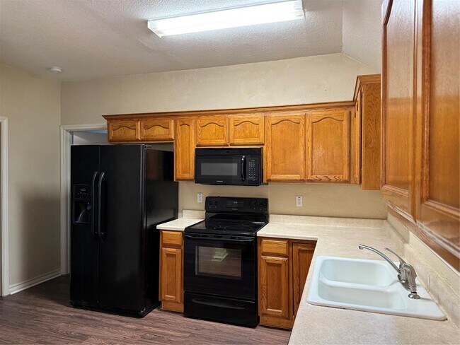 Foto del edificio - 2608 Bluebonnet Valley Dr