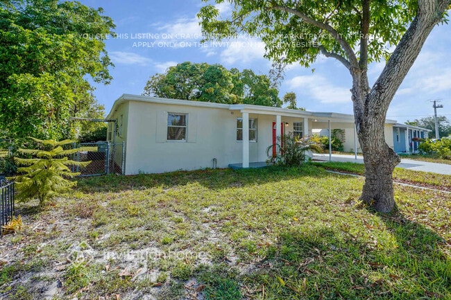 Building Photo - 5095 NE 17th Dr