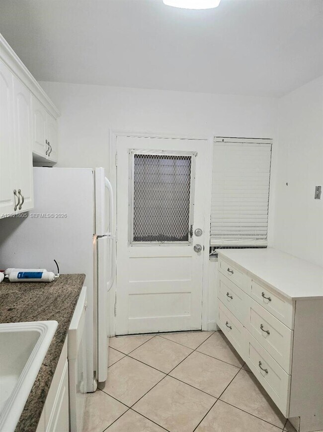 Foto del edificio - 2309 Park Ln