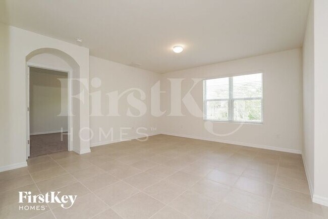 Building Photo - 1209 SW 22nd Pl