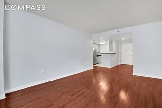 Building Photo - 40 W 116th St