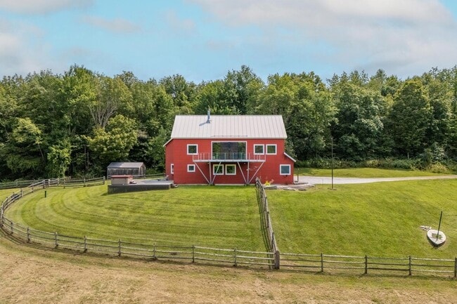 Building Photo - 430 Towslee Hill Rd