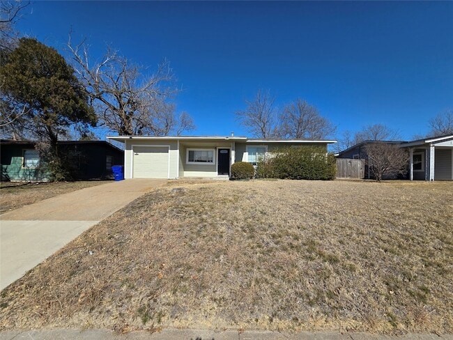 Photo - 11815 Oberlin Dr House