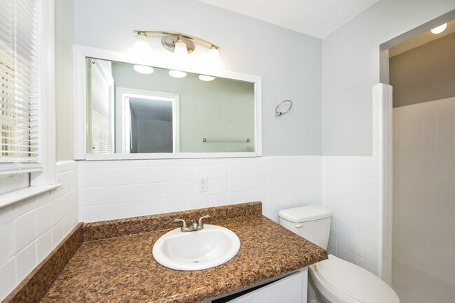 Foto del edificio - 3 Bedroom Brick Home