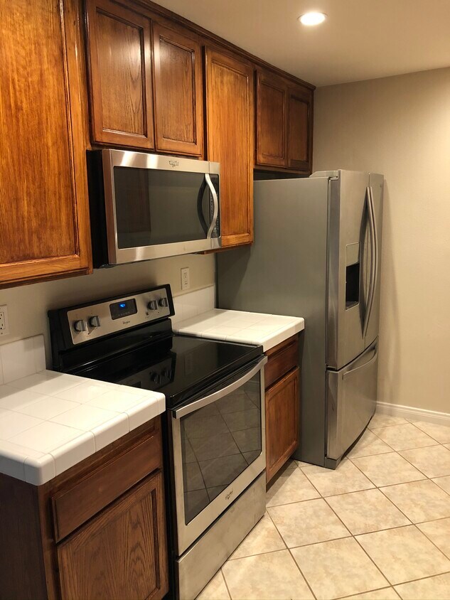 2350-hosp-way-unit-the-grove-carlsbad-ca-92008-condo-for-rent-in