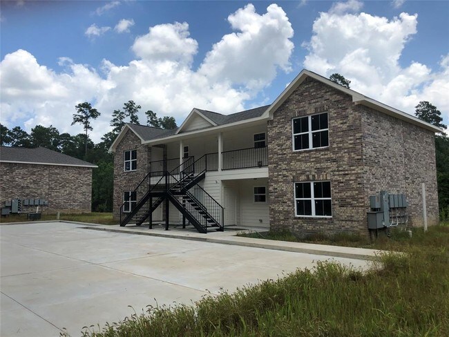Building Photo - 1000 Foster Dr