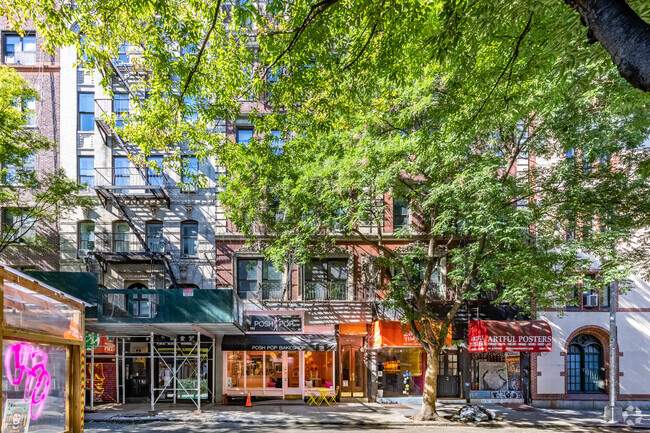 Building Photo - 192 Bleecker St