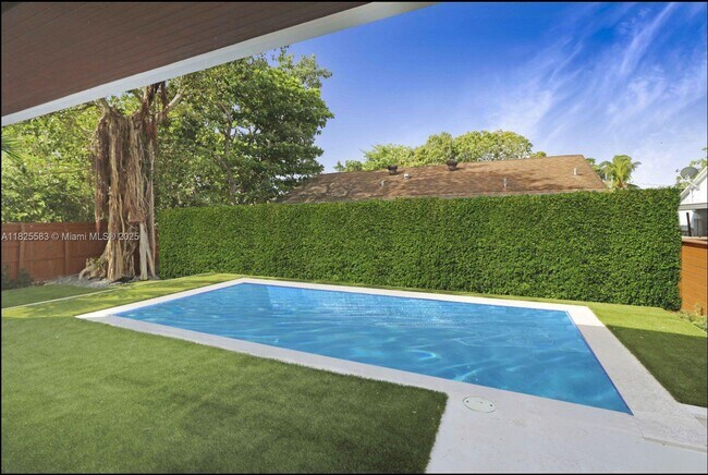 Foto del edificio - 330 SW 19th Rd
