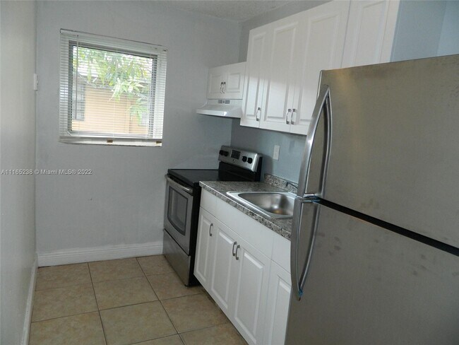 Building Photo - 1255 NW 27th Ave