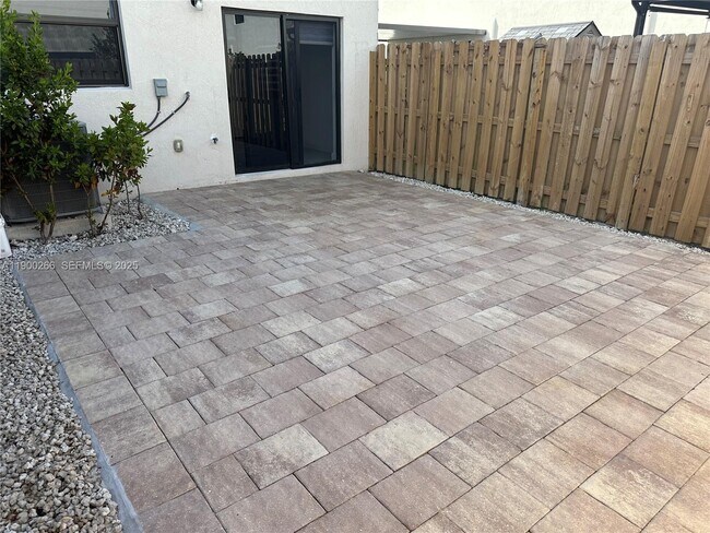 Foto del edificio - 23390 SW 127th Ct