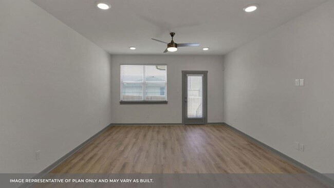 Building Photo - 344 Fremont Dr
