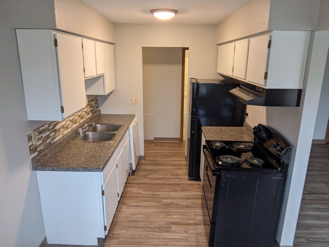 Clear Brook Apartments Apartments in Saint Cloud, MN