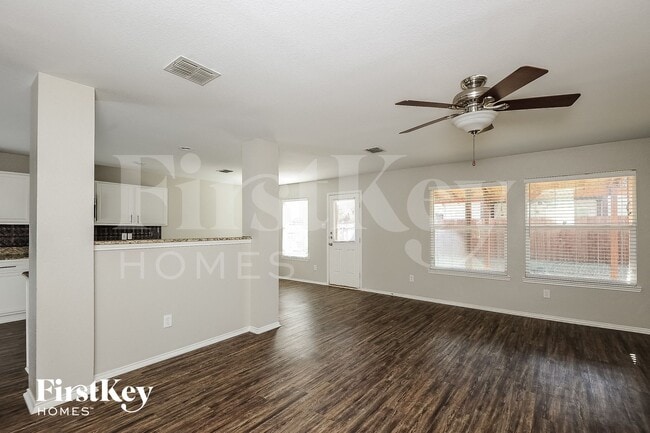Building Photo - 4516 Mountain Oak St