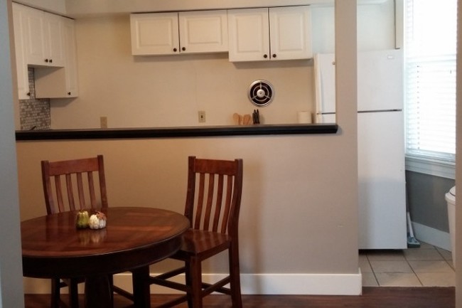 Dining Room - 633 Maplewood Ave