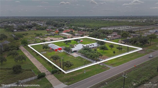 Building Photo - 20 N Shary Rd