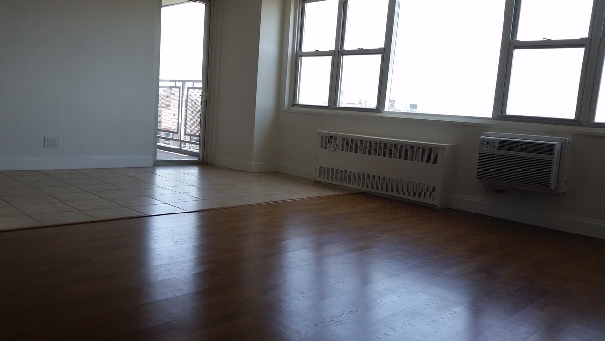 Primary Photo - 3100 Ocean Pkwy