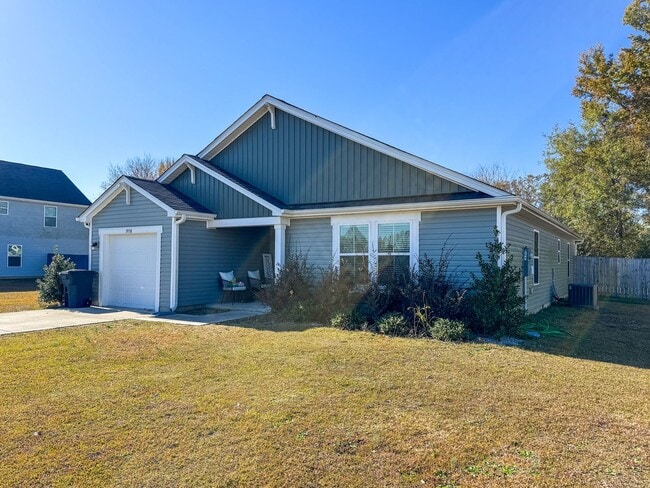 Building Photo - Beautiful 3 Bed 2 Bath Home in Stedman