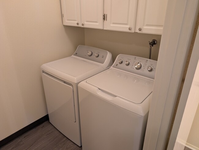 New washer/dryer - 934 SW Caldew Dr