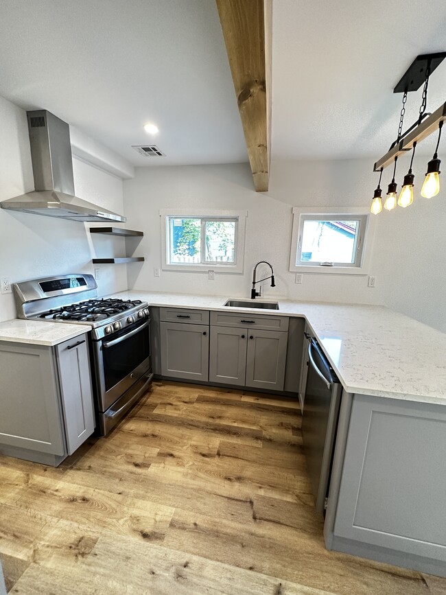 Building Photo - 69 Breton Rd