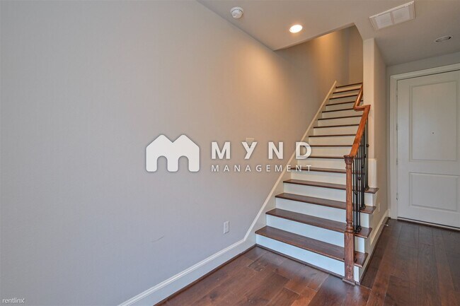 Foto del edificio - 3 br, 3.5 bath House - 2952 Rusk St