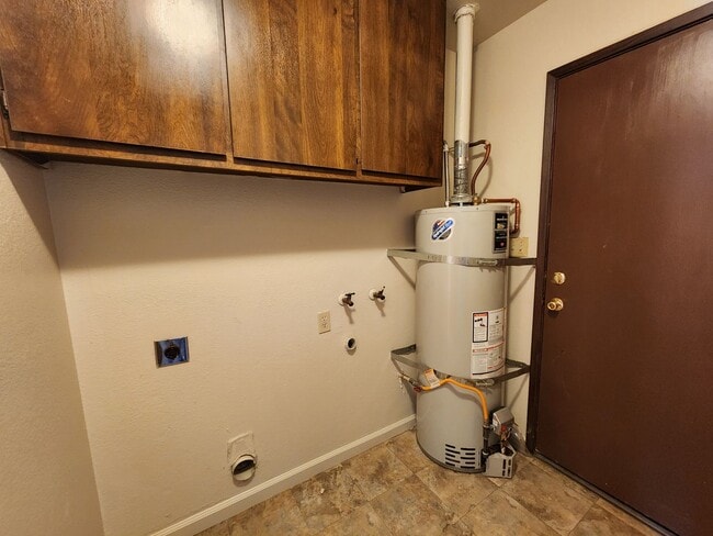 Foto del edificio - 934 Briarwood Dr