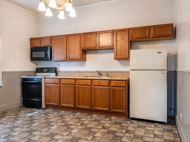 Kitchen - 320 W Church St