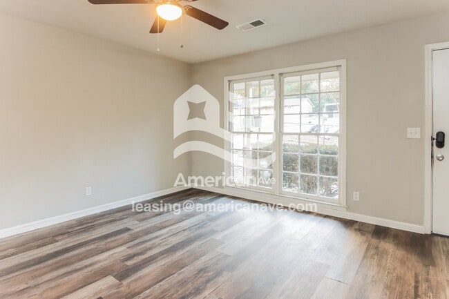 Building Photo - 1251 Bismark Dr