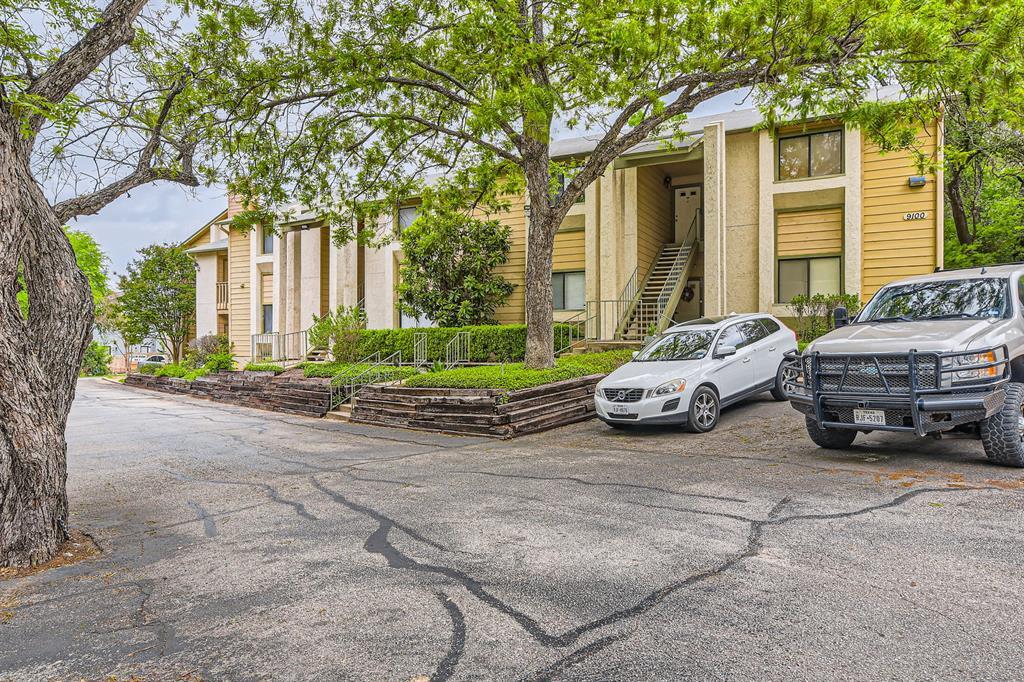 Primary Photo - 9100 Mountain Ridge Dr