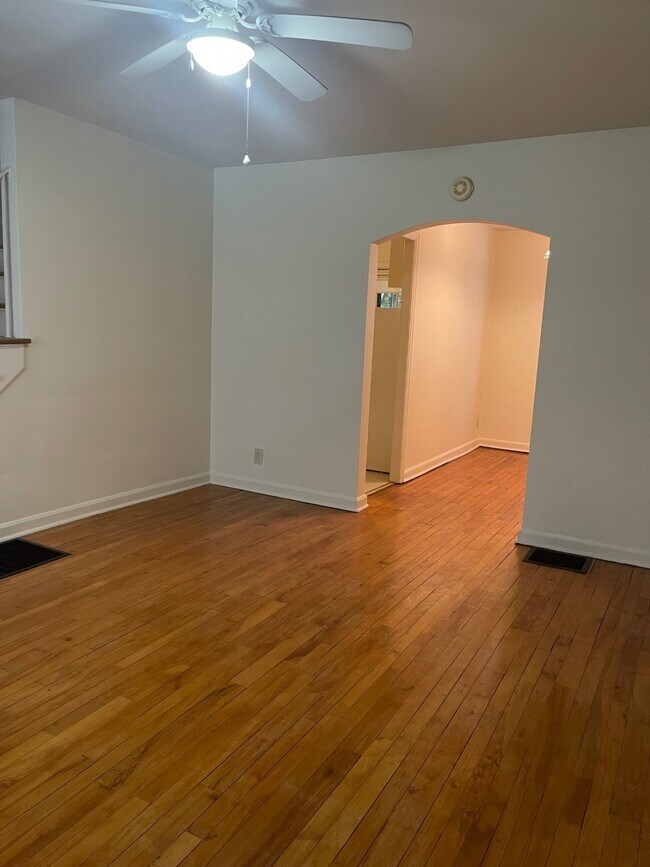 Foto del edificio - 5806 N High St