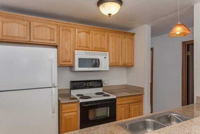 Building Photo - 5842 NE 75th St