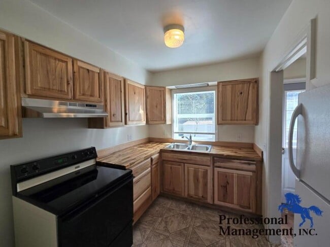 Building Photo - 2 bedroom in Billings MT 59101