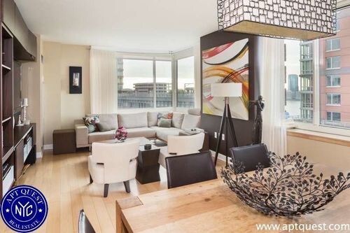 Building Photo - 231 N End Ave