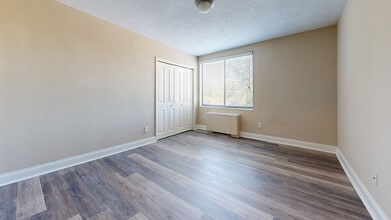 Interior Photo - The Whitmore