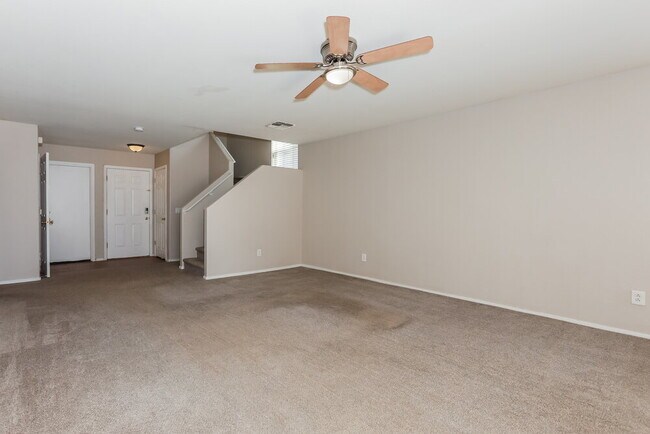 Building Photo - 1519 E Stirrup Ln