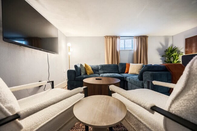 Foto del edificio - 1532 Perry St