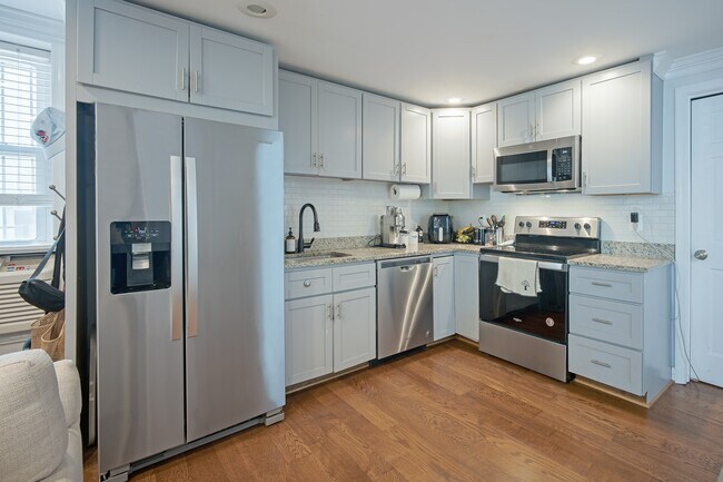 Foto del edificio - 2119 N St NW