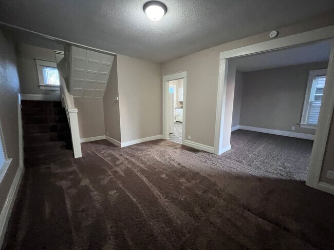 Foto del edificio - 3117 S Harrison St