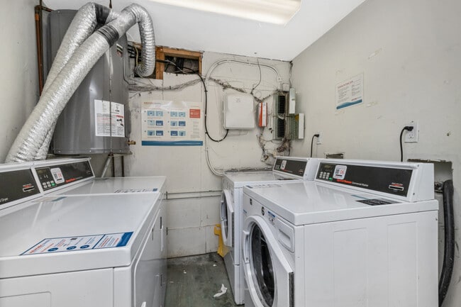 Foto del edificio - 2 Centre Street Ter