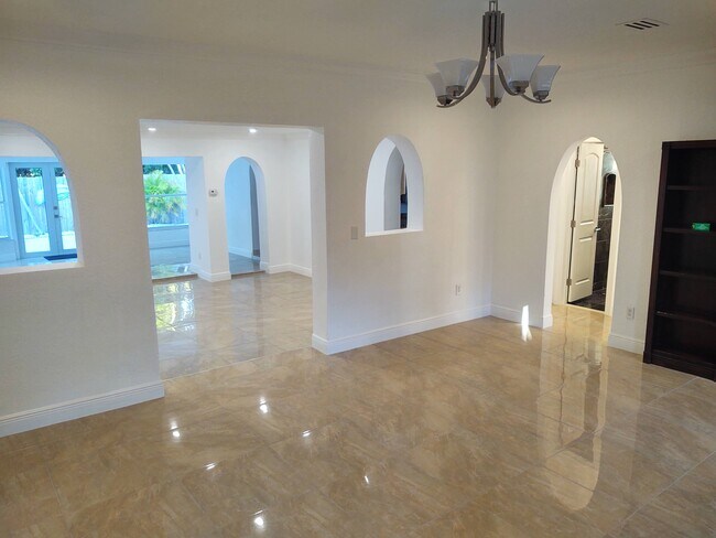 Foto del edificio - 427 W 45th St