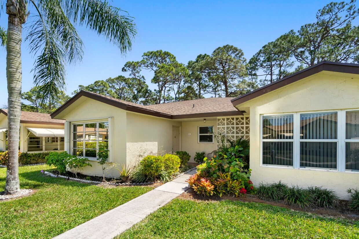 Primary Photo - 13960 Nesting Way