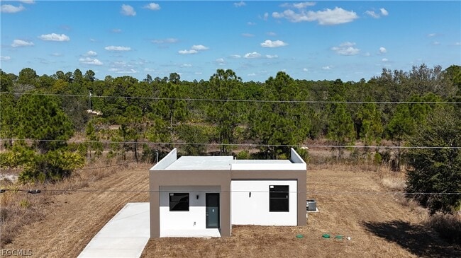 Building Photo - 1135 Randletree St E